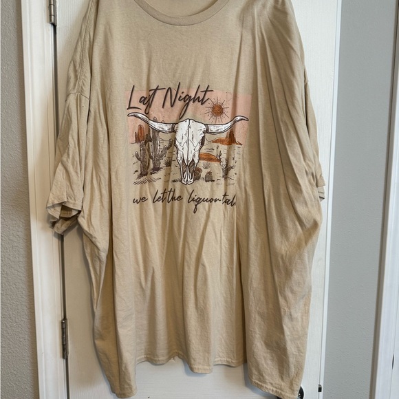 Beige Graphic T-Shirt with Bull Skull Design - Picture 1 of 2
